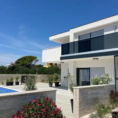 Rimac Apartments Novalja Exterior photo