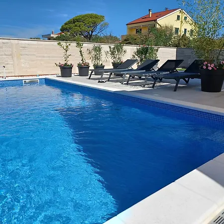 Rimac Apartments Novalja Exterior photo